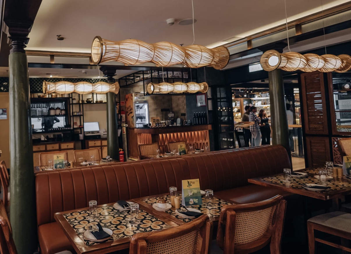 MahaBelly Saket interior